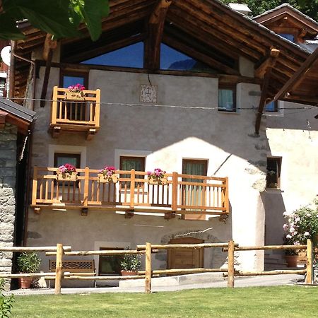 Le Petit Relais Ξενοδοχείο Valpelline Εξωτερικό φωτογραφία